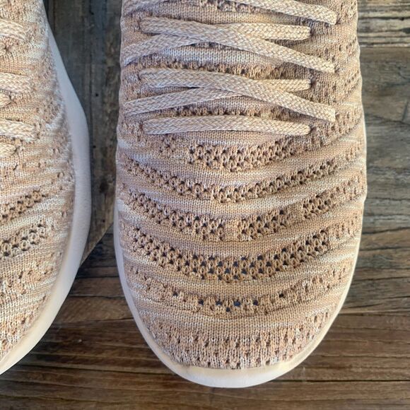 NWOB APL TechLoom Wave Mélange Mesh Running Sneakers | Sand | M US 9.5/W US 7.5 main image 9